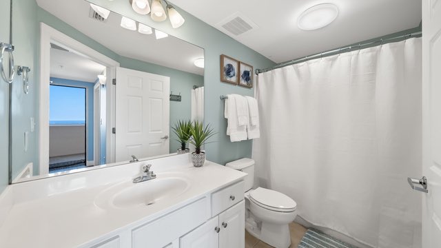 sunrise 1802 guest bathroom