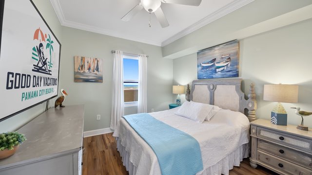 sunrise 1802 guest bedroom