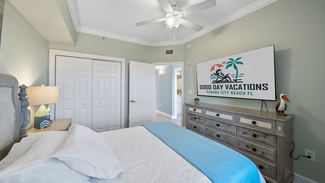 sunrise 1802 guest bedroom