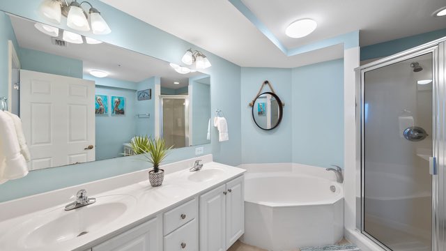 sunrise 1802 master bathroom